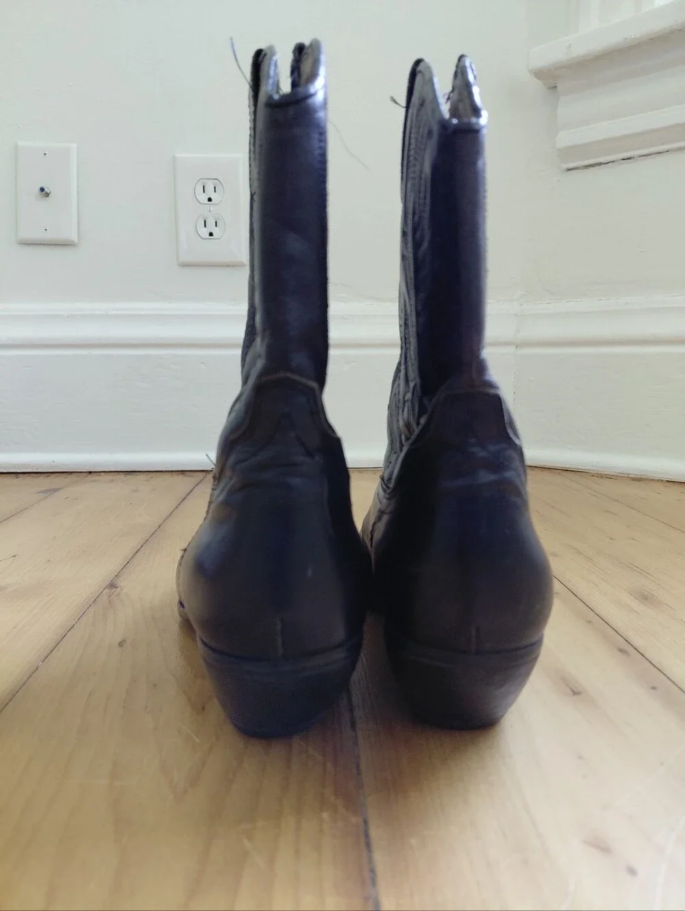 Vintage Guess By Georges Marciano black leather cowboy boots size 8.5